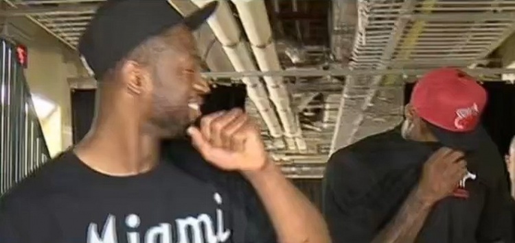 乐鱼网站-韦德谈咳嗽门：很幼稚 当时觉得我们都有伤 但不该给司机额外动力