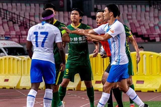 乐鱼官网-京津德比回来了？血战到底2人染红 却惨成菜鸡互啄